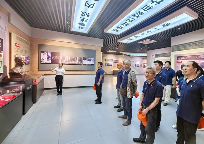 公司黨委組織開(kāi)展黨日活動(dòng)  公司黨委組織開(kāi)展黨日活動(dòng)